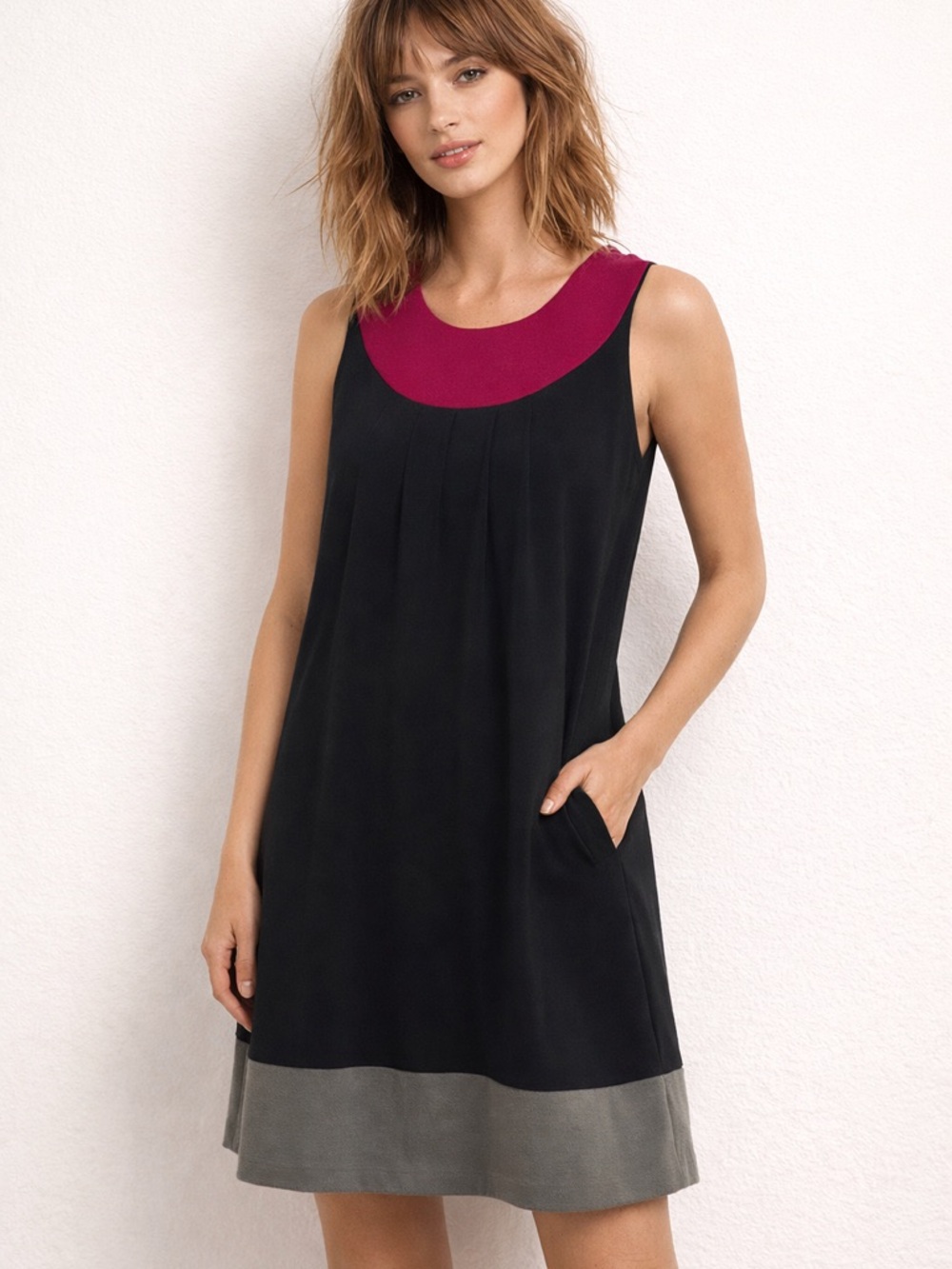 Zinc Magenta Yoke ColorBlock Shift Dress with Keyhole Back Button Closure